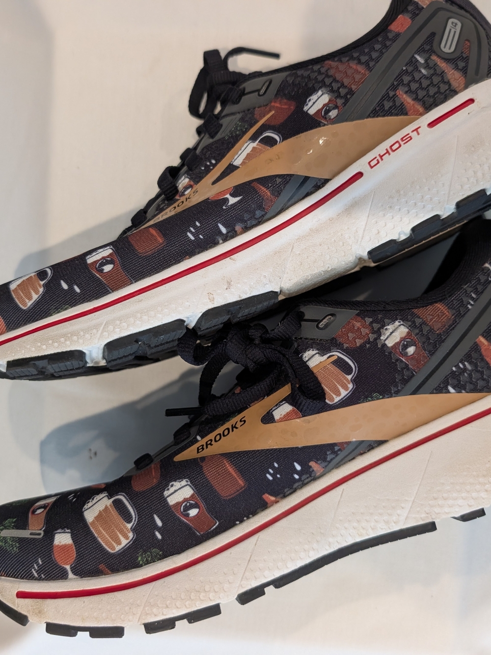Brooks Ghost Beer Sneakers with Beer Bottle, Mugs Print and Red Lining - Picture 3 of 6